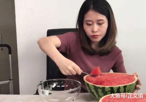 中国人的浪漫娱乐吃瓜酱