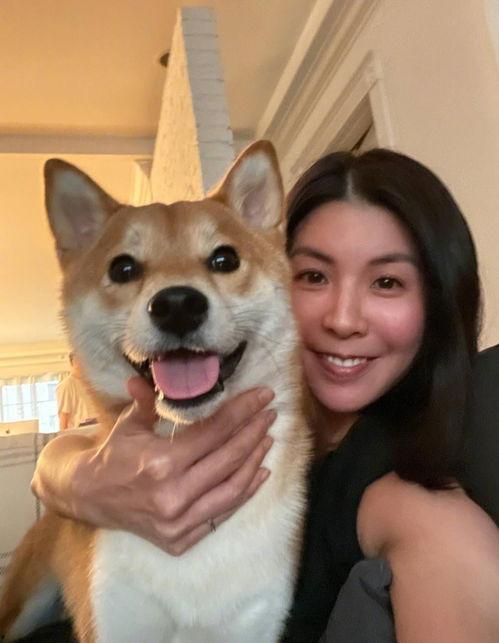 娱乐吃瓜酱大哥爱小狗